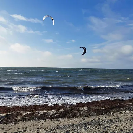 8 Person In Dannemare-by Traum *